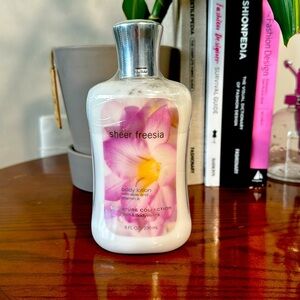Bath and Body Works Sheer Freesia Body Lotion